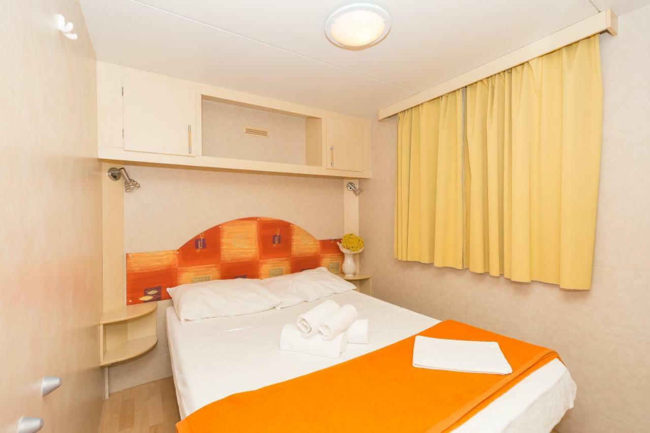 Diana&Josip Mobile Homes Biograd Na Moru Exterior foto