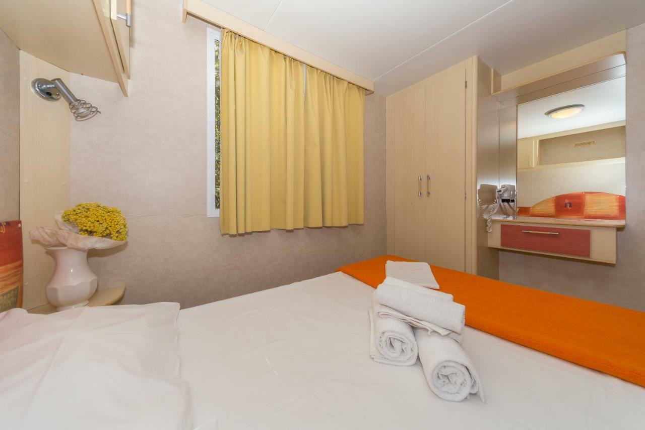 Diana&Josip Mobile Homes Biograd Na Moru Exterior foto