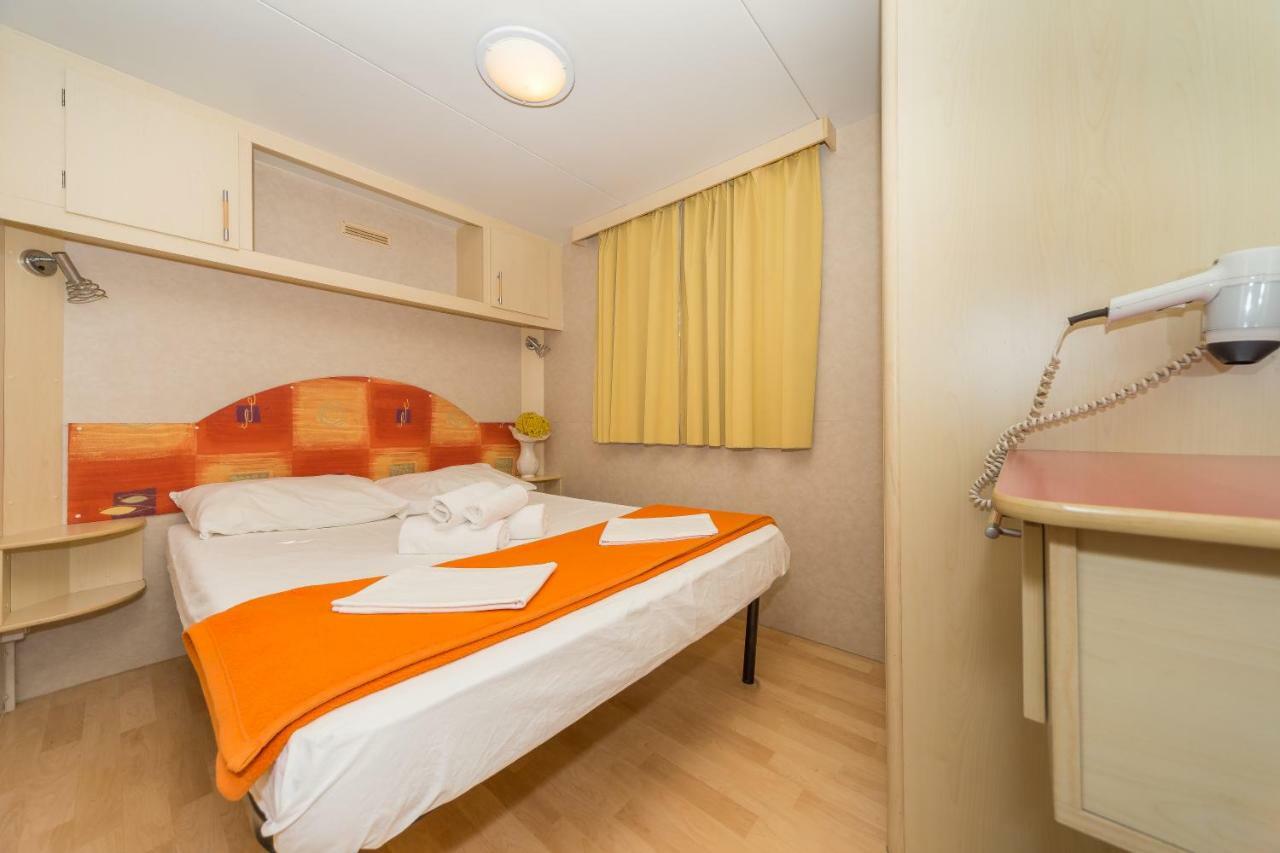 Diana&Josip Mobile Homes Biograd Na Moru Exterior foto